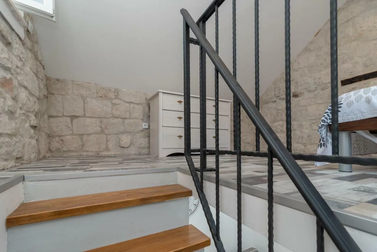 Apartment Apartman Skuribanda Trogir