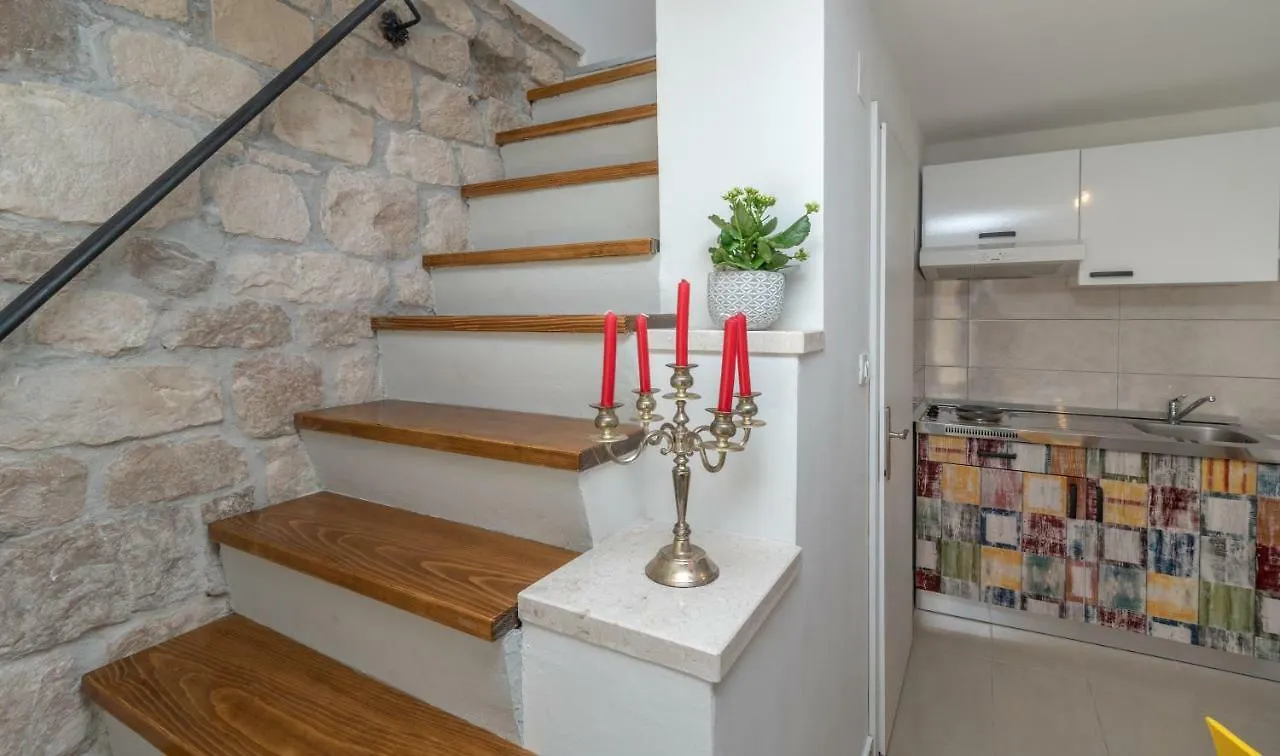 Apartman Skuribanda Trogir 0*,  Croatia